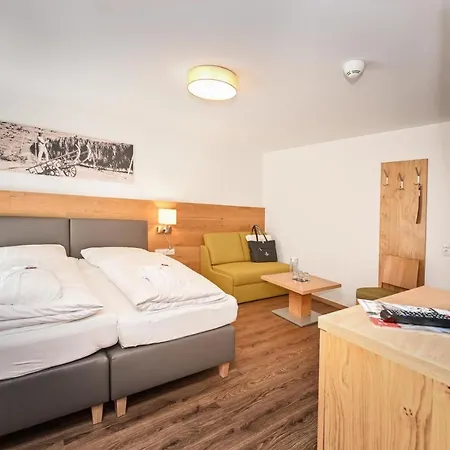 Alpenfeuer Montafon Hotel 3*