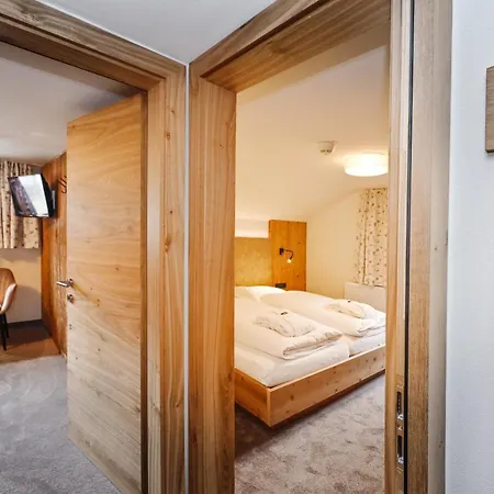 Otel Alpenfeuer Montafon 3*