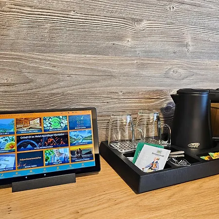 酒店 Alpenfeuer Montafon 3*