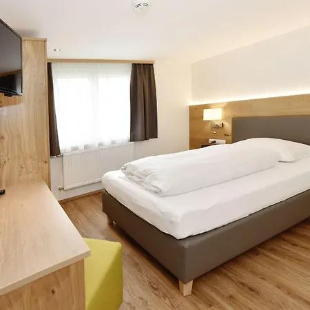 Alpenfeuer Montafon Otel Sankt Gallenkirch
