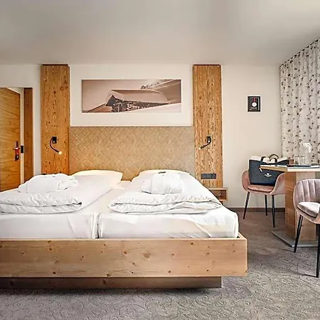 Alpenfeuer Montafon Sankt Gallenkirch